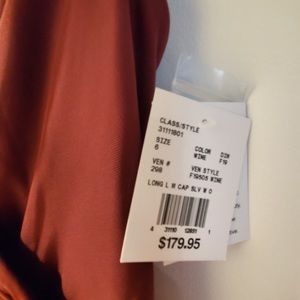 Unworn David’s Bridal Bridesmaid Dress